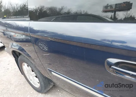 2005 Chrysler Town & Country Touring z USA, uszkodzony, nr VIN 2C4GP54L95R349487